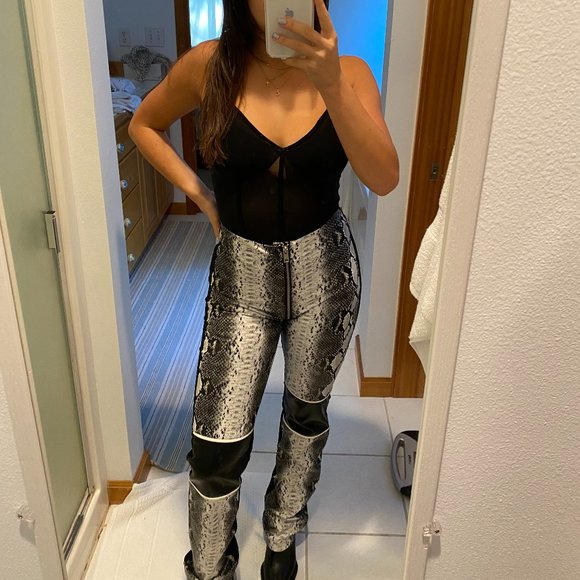 I. AM. GIA Snakeskin Pants size small - Picture 1 of 6